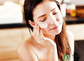 臉上脫皮可以敷面膜嗎？臉上脫皮敷什么面膜好？