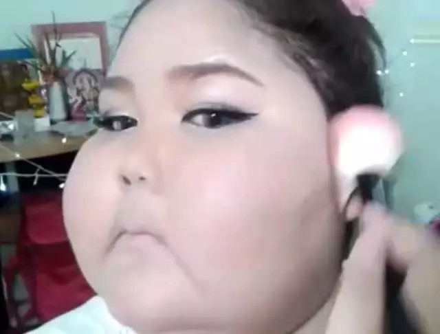 臉胖怎么化妝好看？臉大怎么化妝好看