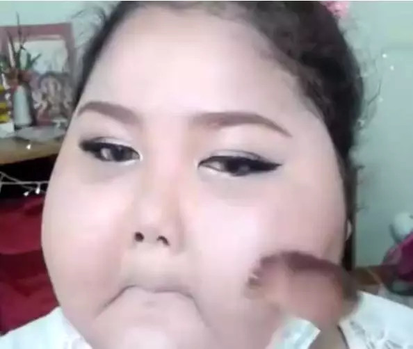 臉胖怎么化妝好看？臉大怎么化妝好看
