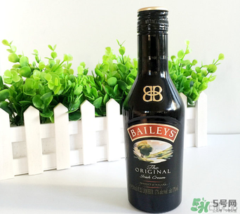 女生適合喝什么酒？什么酒適合女生喝？