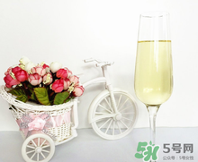 女生適合喝什么酒？什么酒適合女生喝？