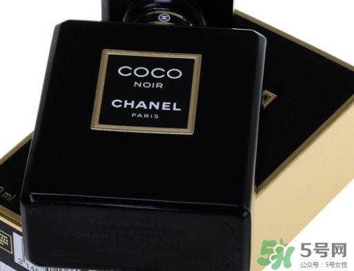 香奈兒黑coco香水和白coco香水哪個(gè)好？香奈兒黑可可和白可可選擇