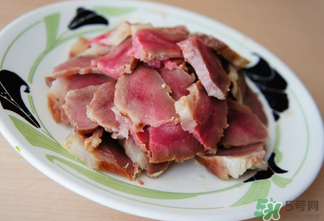 腌咸肉一斤肉放多少鹽？腌咸肉一斤肉放鹽比例