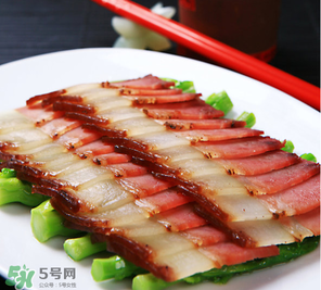 腌肉長毛了還能吃嗎？腌肉長綠毛了還能吃嗎？
