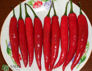 新鮮辣椒可以冷凍嗎？新鮮辣椒怎么保存冰箱？
