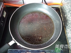 肉丸子可以用面粉嗎？肉丸子用什么粉？