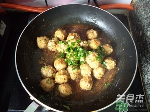 肉丸子可以用面粉嗎？肉丸子用什么粉？