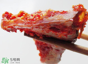 腌魚(yú)放什么調(diào)料？腌魚(yú)放什么調(diào)料去腥？