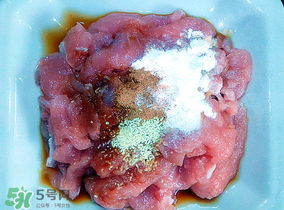 腌肉用什么粉？腌肉可以用面粉嗎？