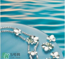 施華洛世奇是銀的嗎？施華洛世奇是白金嗎？