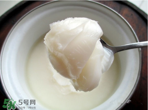 豬油熬出來(lái)為什么不白？豬油怎么熬才白？