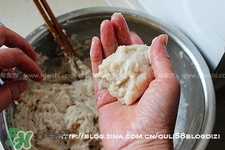 魚(yú)丸用什么粉？魚(yú)丸用面粉還是淀粉？