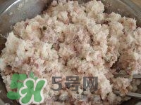 做藕丸子要放多少鹽？一斤藕做藕圓子放多少鹽合適？