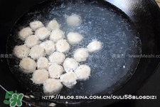 魚(yú)丸用什么粉？魚(yú)丸用面粉還是淀粉？