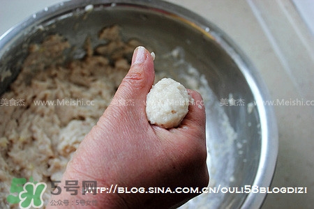 魚(yú)丸用什么粉？魚(yú)丸用面粉還是淀粉？