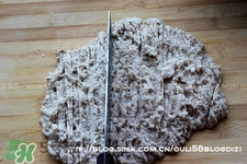 魚(yú)丸用什么粉？魚(yú)丸用面粉還是淀粉？