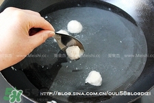 魚(yú)丸用什么粉？魚(yú)丸用面粉還是淀粉？