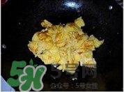 魚丸和雞蛋可以一起吃嗎？魚丸和雞蛋能不能同時吃？