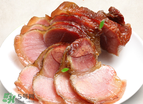 臘肉蒸什么菜好吃？蒸臘肉放什么材料好吃？