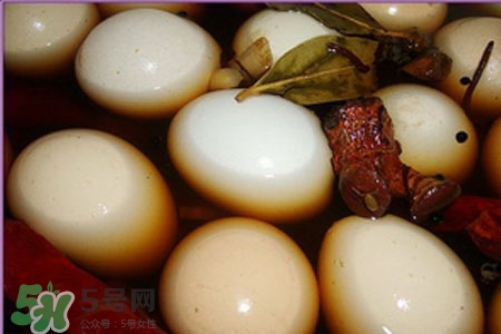 腌雞蛋放多少鹽？腌雞蛋10斤需多少鹽？