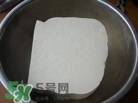 豆腐丸子散了怎么辦？豆腐丸子怎么做不散？