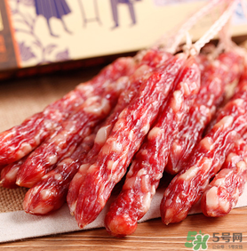 曬香腸要扎孔嗎？曬香腸需要扎洞嗎？