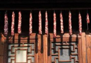 <i>?香腸晚上能放外面嗎？?香腸晚上要收嗎？</i>
