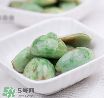 臘八蒜為什么是綠色的？臘八蒜怎么變綠？