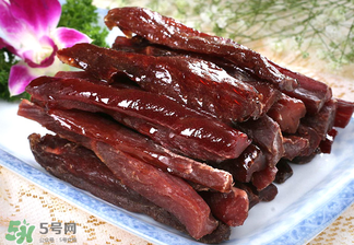 風干牛肉是生的嗎？風干牛肉是生的還是熟的？