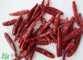 干辣椒長(zhǎng)蟲了還能吃嗎？辣椒長(zhǎng)蟲怎么辦？