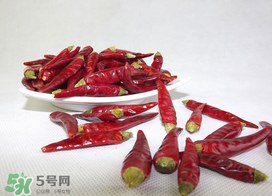 干辣椒長(zhǎng)蟲了還能吃嗎？辣椒長(zhǎng)蟲怎么辦？