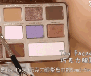 反咬唇妝怎么畫？反咬唇妝畫法圖解