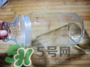 臘八蒜要放鹽嗎？臘八蒜要放多少鹽比例是多少？