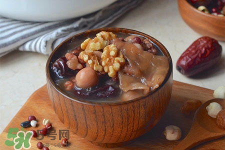 孕婦可以吃臘八飯嗎？臘八飯?jiān)袐D用料講究多