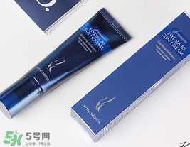 ahc隔離和蘭芝隔離霜哪個好？ahc隔離防曬霜和蘭芝隔離霜對比