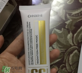 瓷肌適合什么膚質(zhì)？瓷肌適合油性肌膚敏感肌膚嗎？