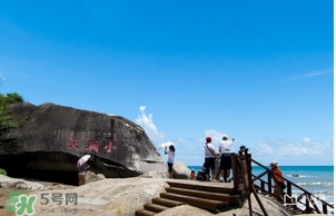 春節(jié)去三亞穿什么？過年春節(jié)去三亞穿什么衣服？