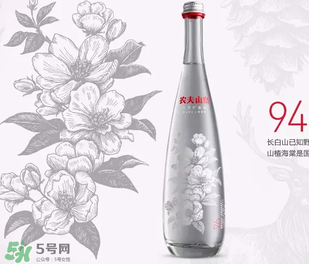 礦泉水會過期嗎？礦泉水過期了還能喝嗎？