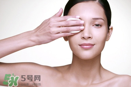 卸妝后眼睛模糊怎么辦？卸妝后眼睛模糊怎么處理？