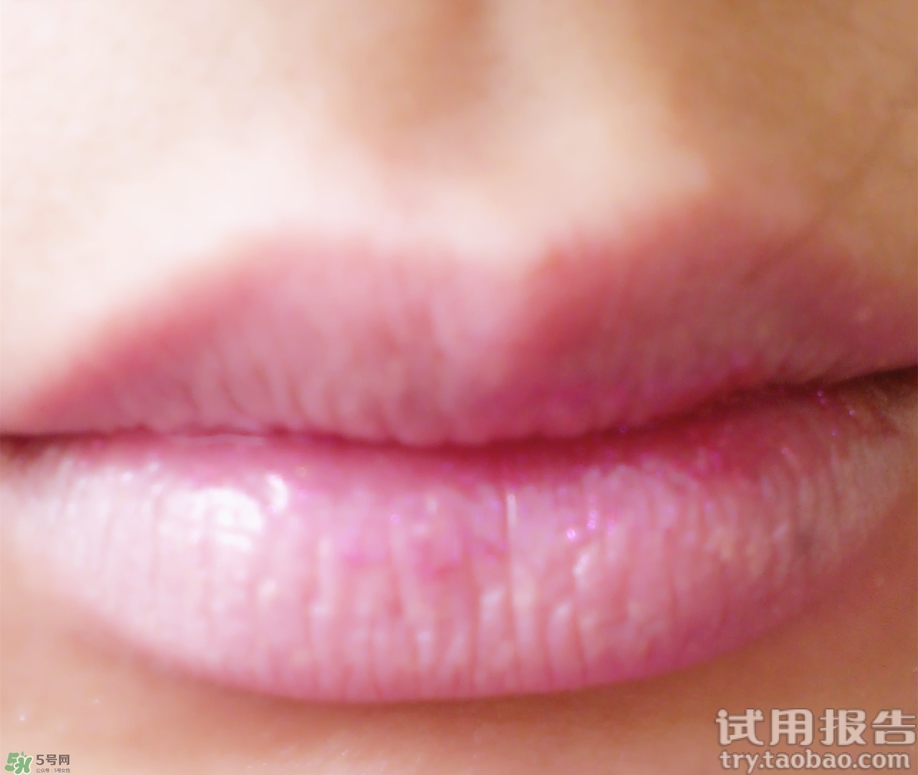 唇部遮瑕膏能吃嗎？唇部遮瑕膏吃了有毒嗎？