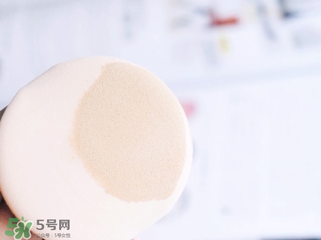 歐萊雅瓷肌氣墊多少錢？歐萊雅奇煥光采瓷肌氣墊專柜價