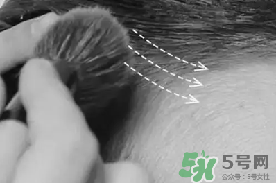 發(fā)際線高適合什么發(fā)型？發(fā)際線高怎么辦