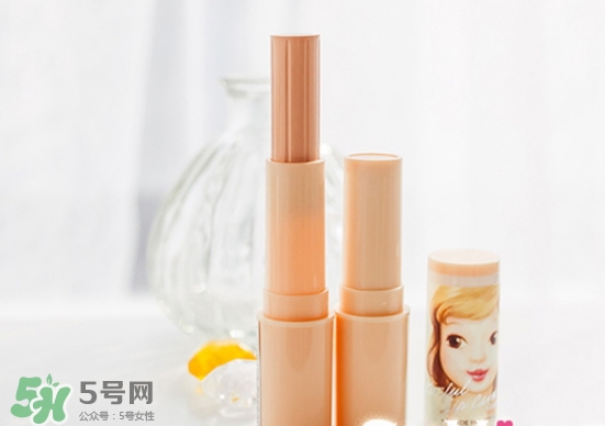 愛麗小屋唇部遮瑕膏怎么樣？愛麗小屋唇部遮瑕膏好用嗎？