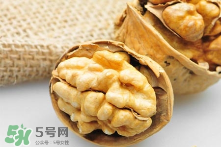乙肝小三陽(yáng)可以吃核桃嗎？乙肝大三陽(yáng)可以吃核桃嗎？