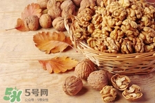 乙肝小三陽(yáng)可以吃核桃嗎？乙肝大三陽(yáng)可以吃核桃嗎？