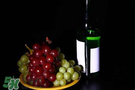 乙肝患者能喝紅酒嗎？喝紅酒對乙肝有影響嗎？