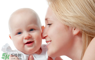 立春可以斷奶嗎？什么季節(jié)斷奶對(duì)寶寶好？