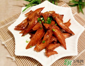 雞翅尖烤箱烤多久？雞翅尖怎么烤箱烤？