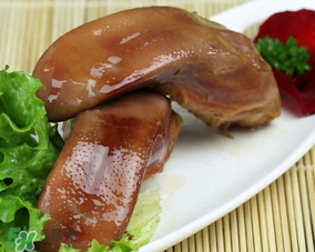 豬舌頭怎么腌制？腌豬舌頭要多久？