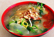 吃麻辣燙會(huì)口腔潰瘍嗎？口腔潰瘍能吃麻辣燙嗎？